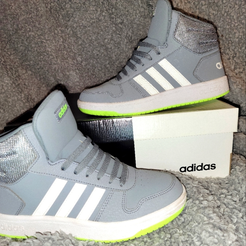 Adidas women/youth